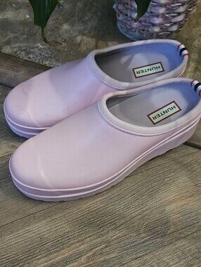 Hunter PLAY CLOGS  Slip-On Short Rain Boots in Light Pink